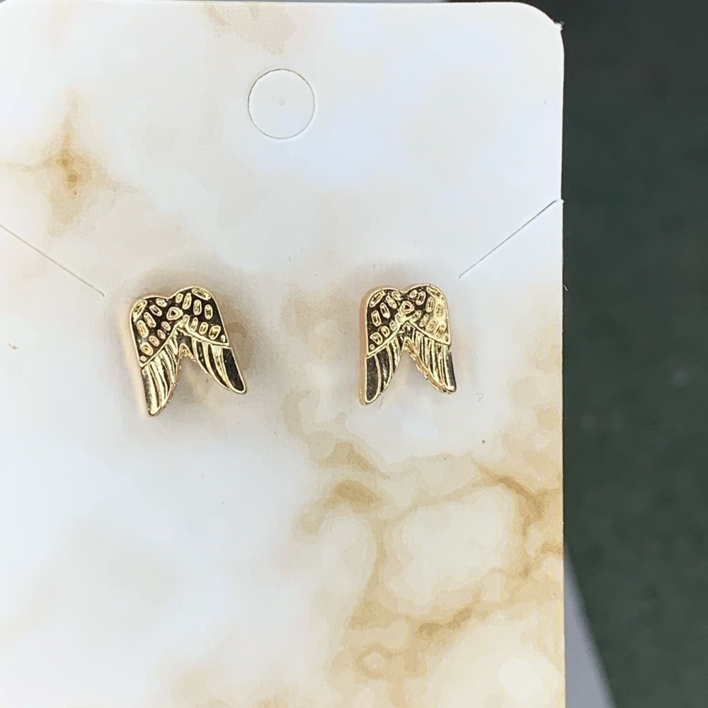 Gold angel wings